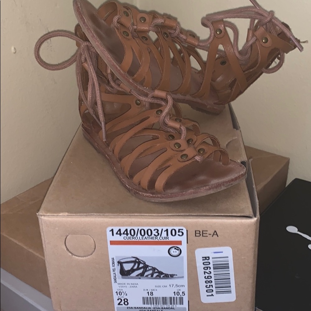 ZARA TAN LEATHER ROMAN SANDAL